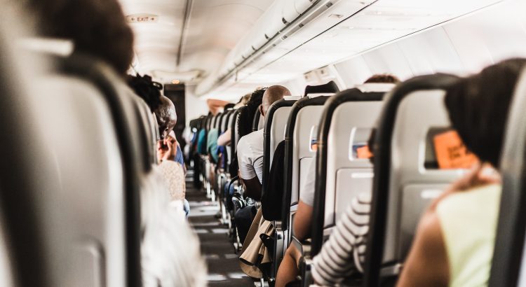 How to exit an airplane tipps and tricks Travelcompass