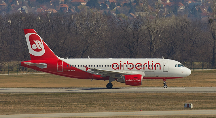 Flugzeug der Air Berlin (Bigstock / Gudella)