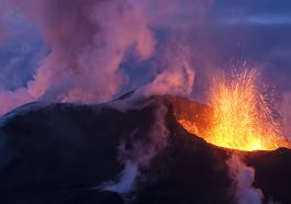 Ausbruch des Eyjafjallajokull in Island (F: Bigstock / klikk)